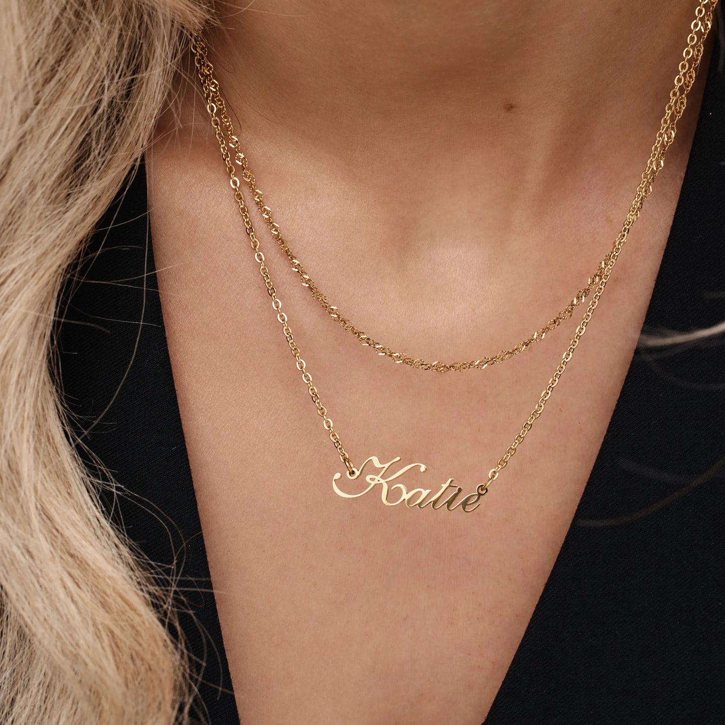 Gisel Signature Name Necklace